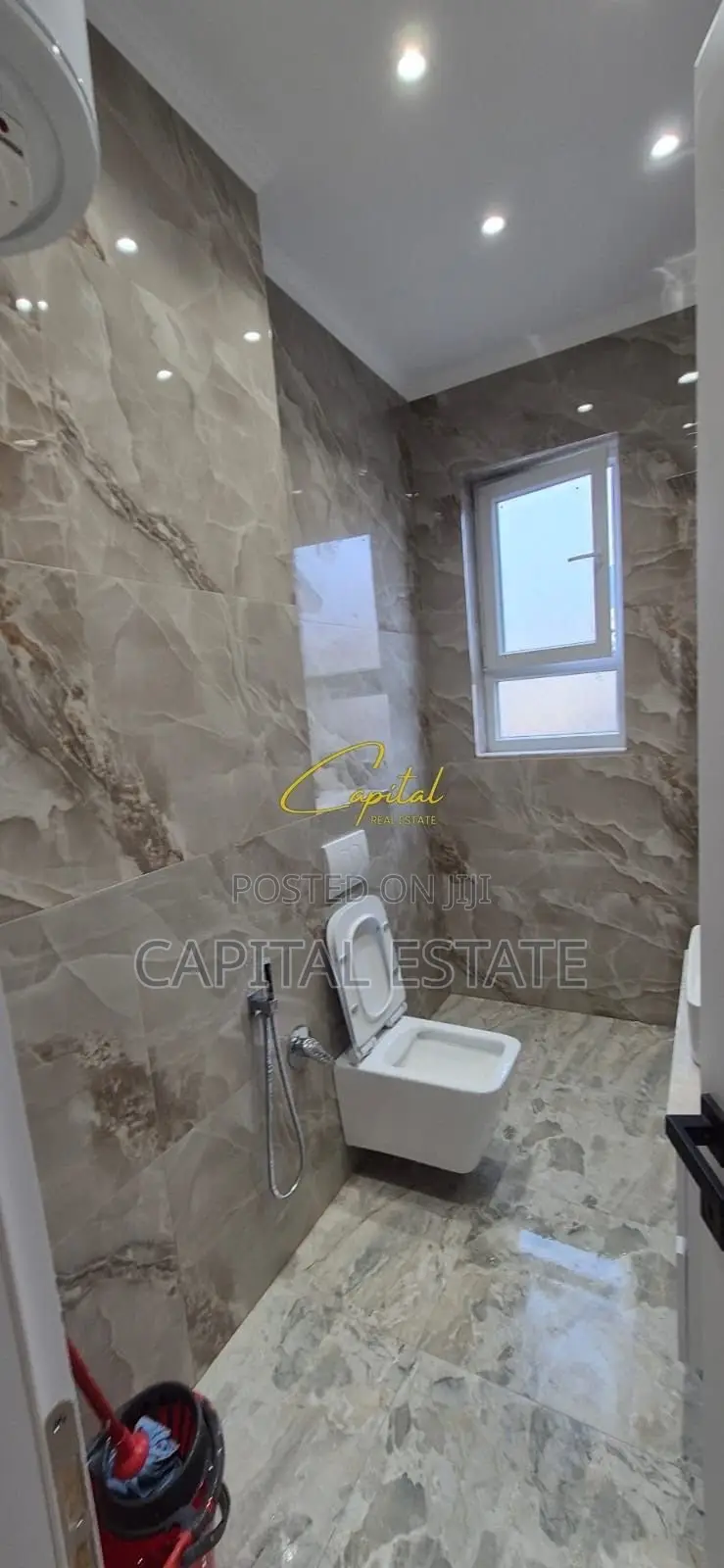 SHITET APARTAMENT 2+1 RRUGA BARDHYL 148.000 EURO