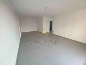 ZYRE ME QIRA 110 M2 RRUGA E DIBRES 40.000 LEKE