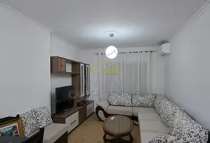 APARTAMENT ME QIRA 4+1+2 RRUGA MINE PEZA 1.200 EURO