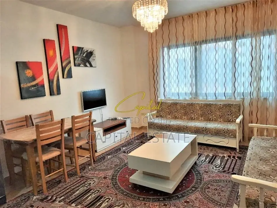 SHITET APARTAMENT 1+1 RRUGA 5 MAJI 12.000.000 LEKE