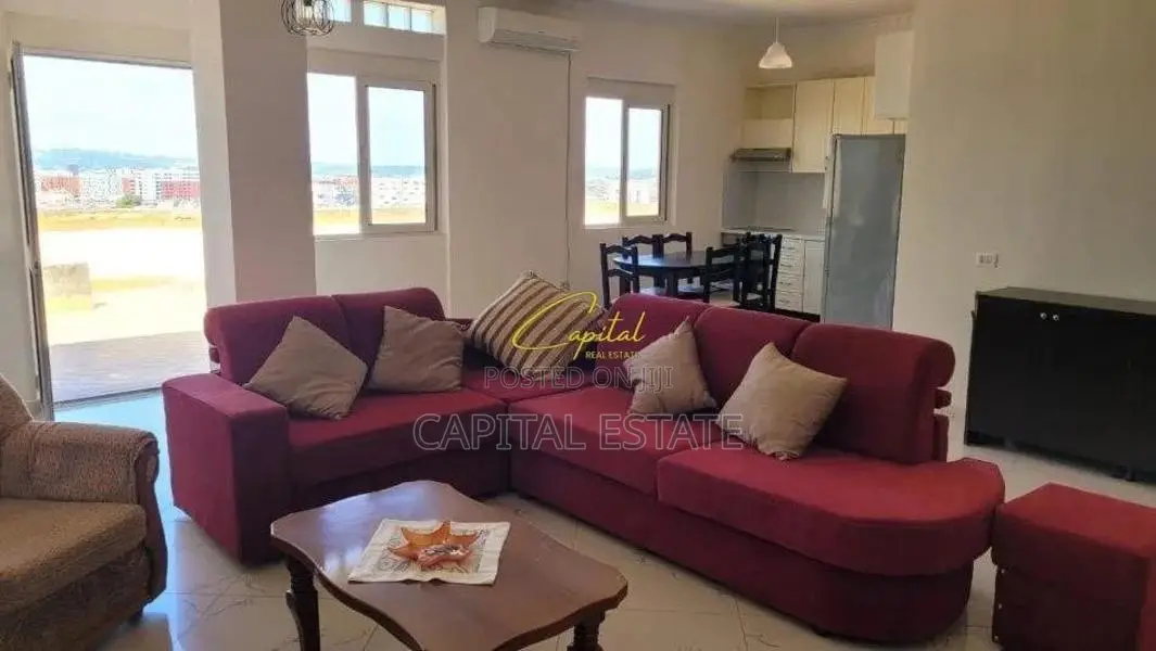 PENTHOUSE ME QIRA 3+1 KODRA E PRIFTIT 60.000 LEKE