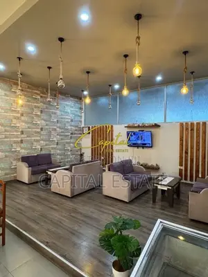 AMBIENT BIZNESI ME QIRA 90 M2 KAMEZ 600 EURO