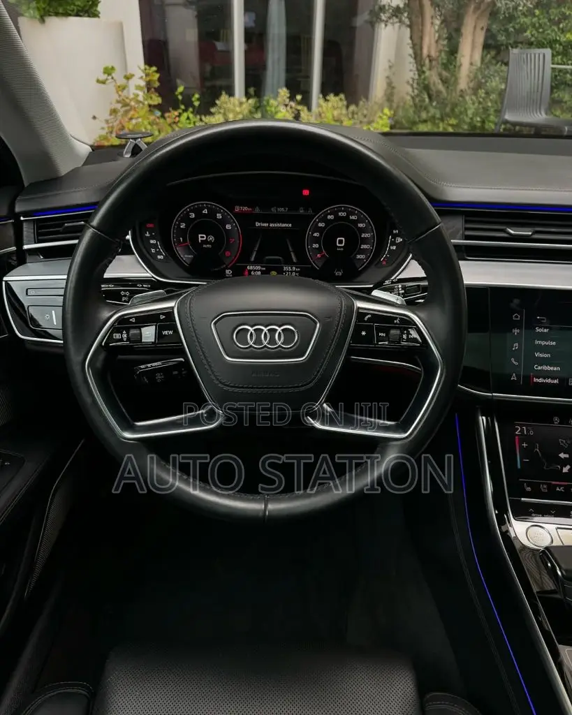 AUDI A8L