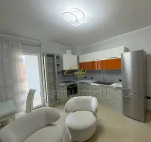 APARTAMENT ME QIRA 1+1 21 DHJETORI 650 EURO