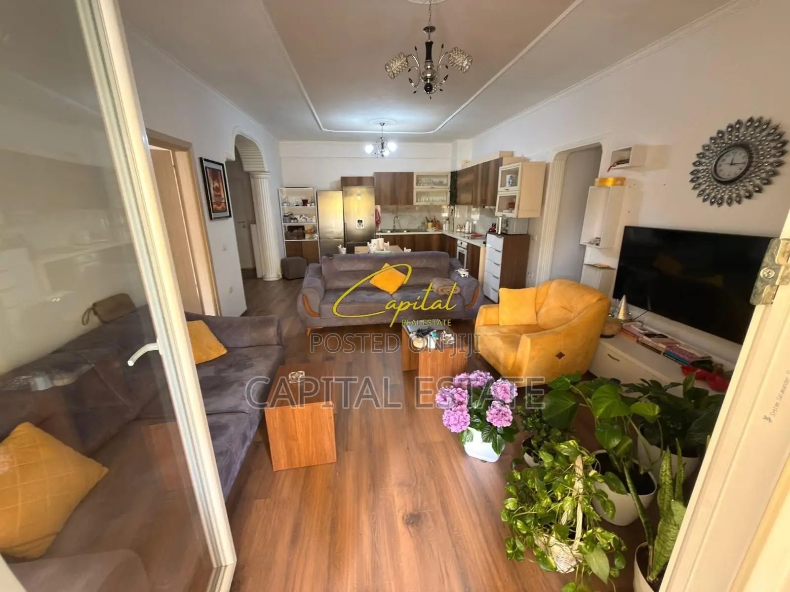 APARTAMENT ME QIRA 3+1 KOPSHTI BOTANIK 700 EURO