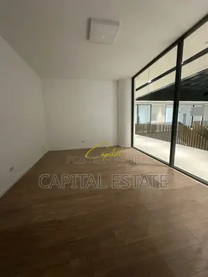 AMBIENT BIZNESI ME QIRA 30 M2 RRUGA MINE PEZA 75.000 LEKE