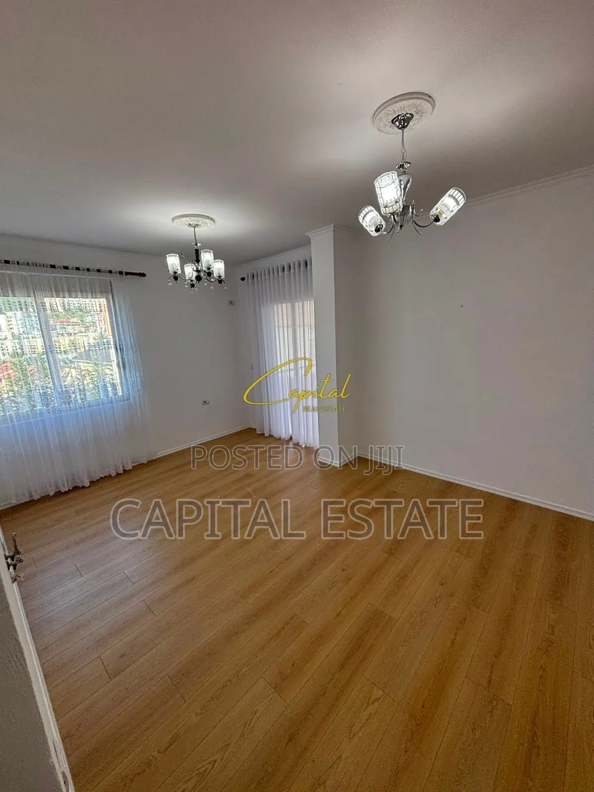 SHITET APARTAMENT 2+1 FRESKU 13.500.000 LEKE