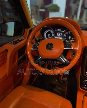 Mercedes Benz G500
