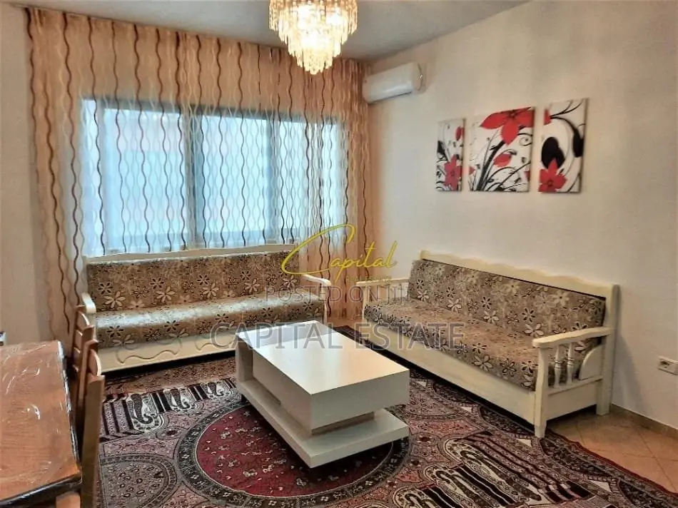 SHITET APARTAMENT 1+1 RRUGA 5 MAJI 12.000.000 LEKE