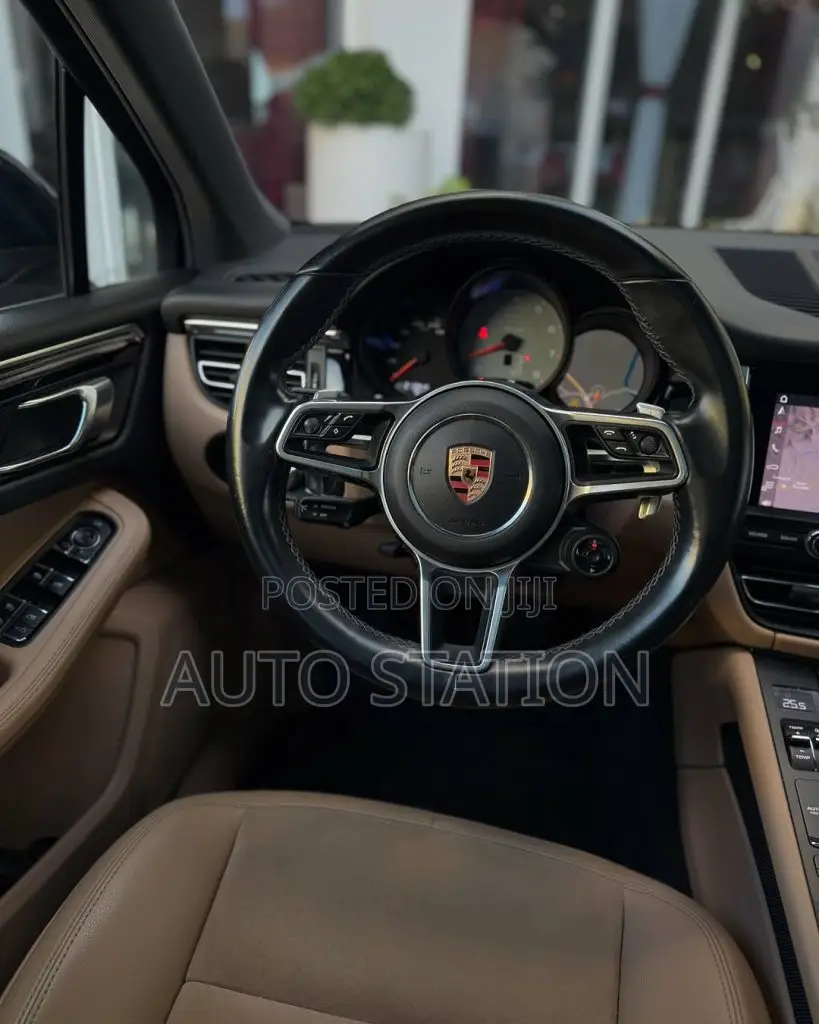 Porsche Macan S
