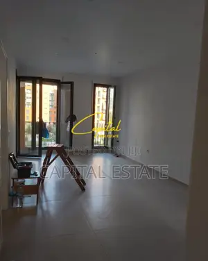 ZYRE ME QIRA 67 M2 RRUGA KONGRESI I MANASTIRIT 50.000 LEKE