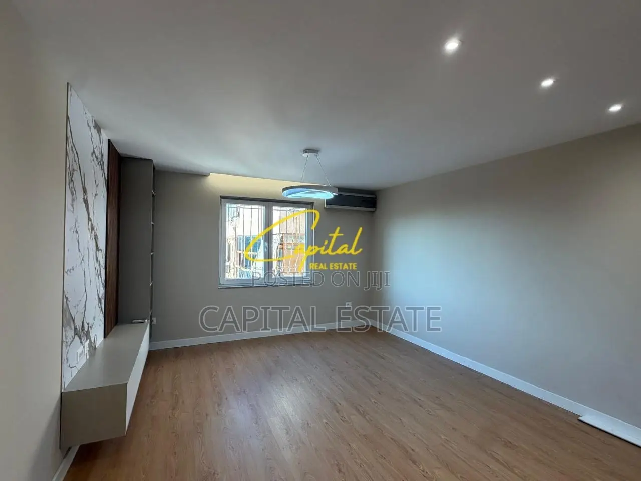 SHITET APARTAMENT 2+1 ISH STACIONI TRENIT 190.000 EURO
