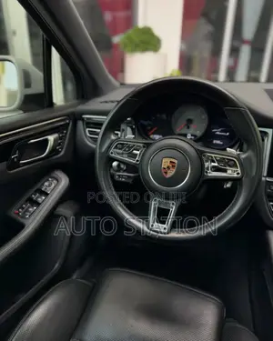 Porsche Macan S
