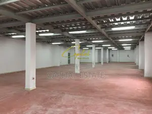 AMBIENT BIZNESI ME QIRA 1.300 M2 BULEVARDI I RI 5000 EURO