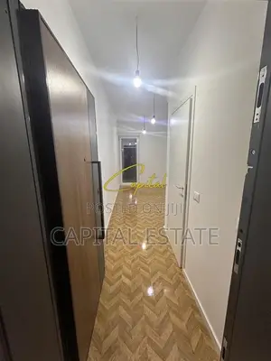ZYRE ME QIRA 26 M2 BULEVARDI I RI 30.000 LEKE