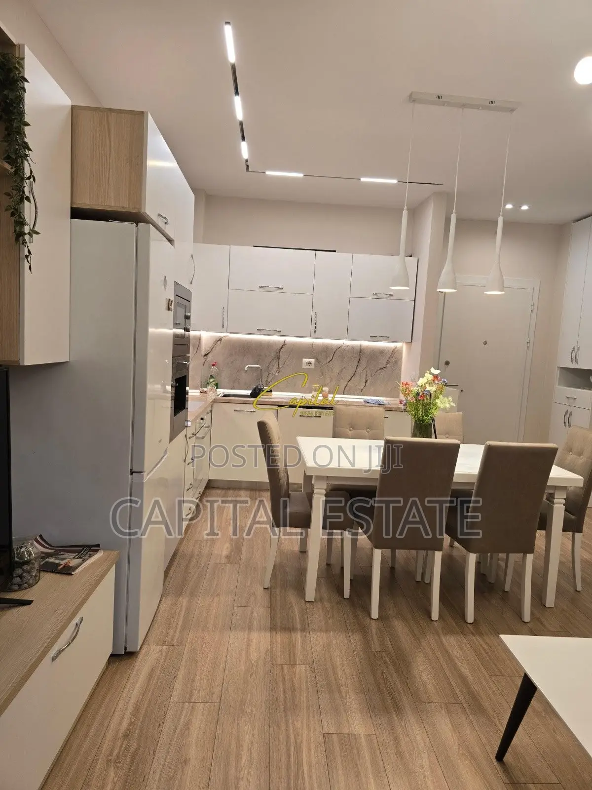 APARTAMENT ME QIRA 2+1+2 BULEVARDI I RI 900 EURO