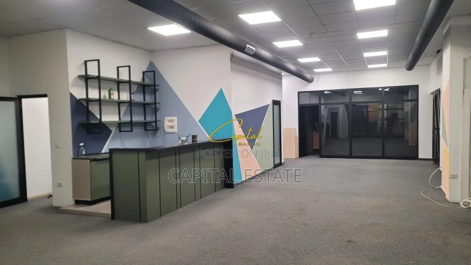 AMBIENT BIZNESI ME QIRA 112 M2 FARMACIA 10 1.100 EURO