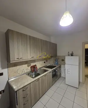 APARTAMENT ME QIRA 1+1 XHAMLLIKU 40.000 LEKE