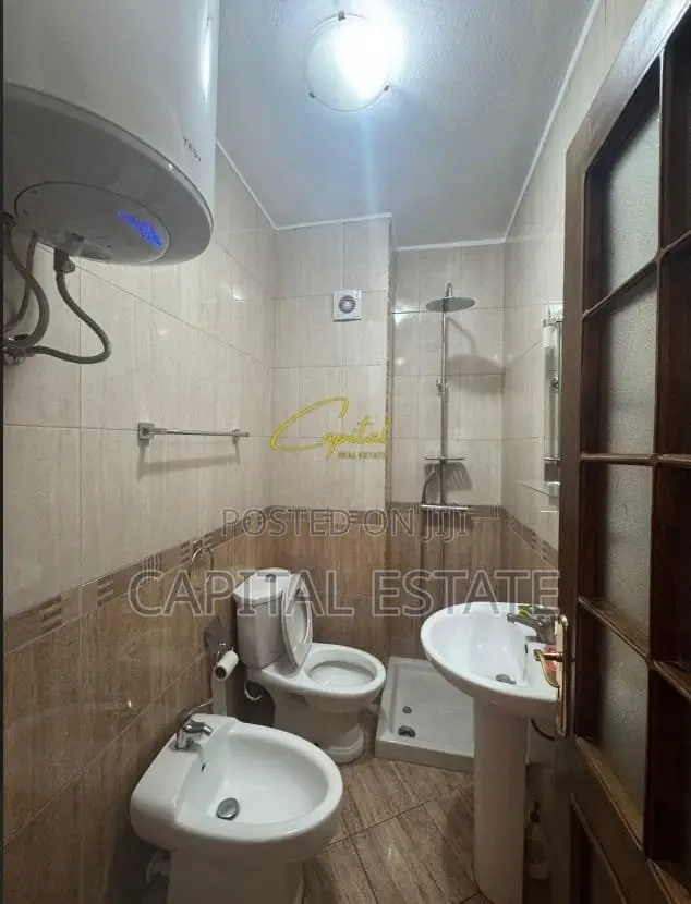 GARSONIERE ME QIRA 40 M2 MINISTRIA E JASHTME 40.000 LEKE