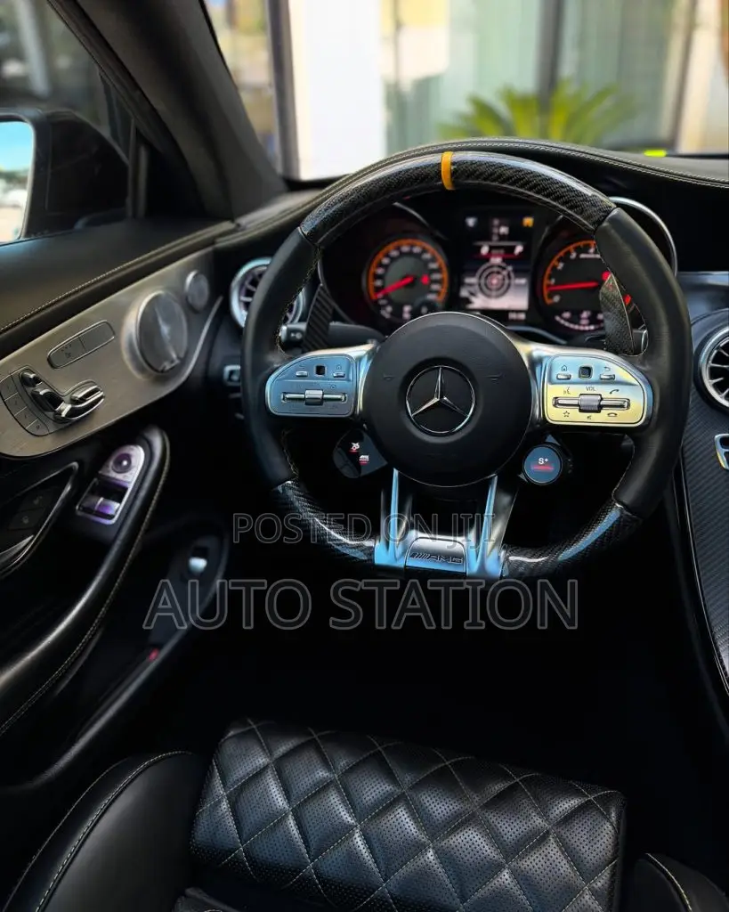 Mercedes Benz C63 AMG Coúpe