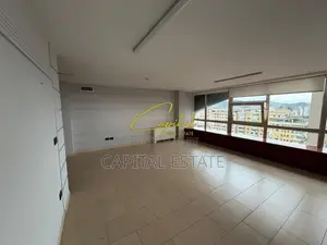 ZYRE ME QIRA 450 M2 RRUGA E KAVAJES 6000 EURO