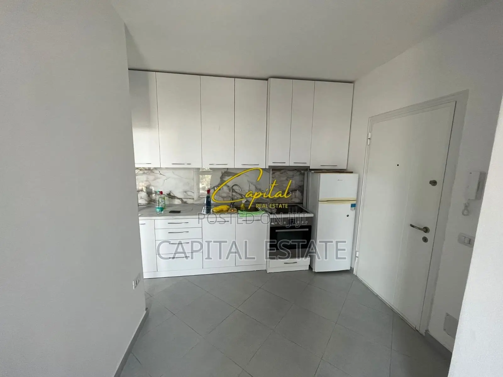 APARTAMENT ME QIRA 1+1 RRUGA E DIBRES 420 EURO