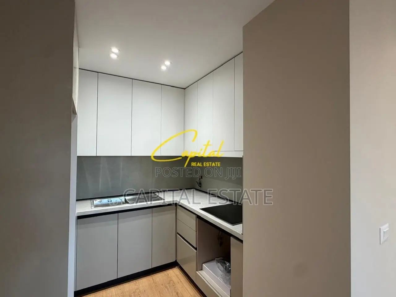 SHITET APARTAMENT 2+1 ISH STACIONI TRENIT 190.000 EURO