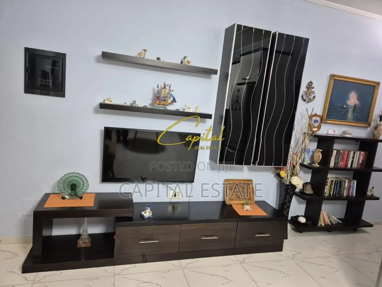 APARTAMENT ME QIRA 2+1 ISH TREGU ELEKTRIK 650 EURO
