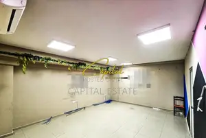 AMBIENT BIZNESI ME QIRA 300 M2 RRUGA E DIBRES 2.800 EURO