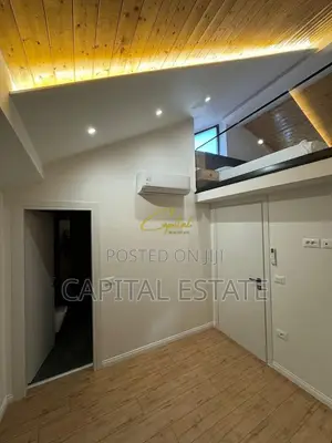 HOTEL ME QIRA 300 M2 QENDER 750.000 LEKE