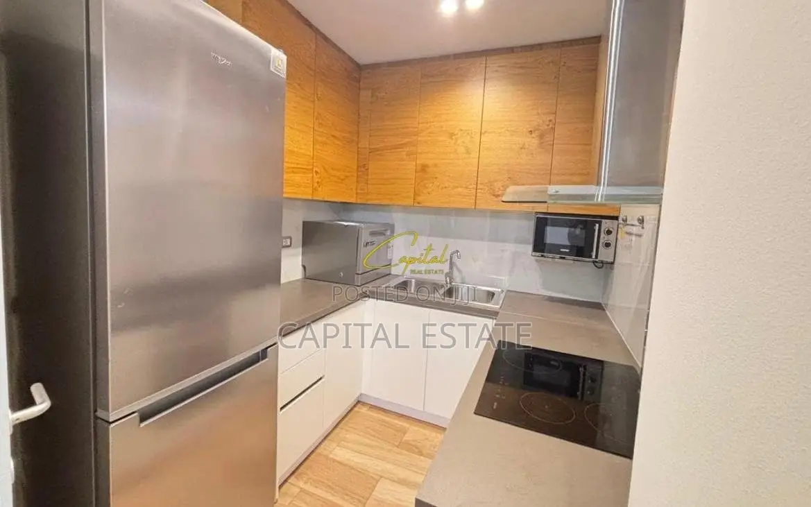 APARTAMENT ME QIRA 3+1 PAZARI I RI 850 EURO