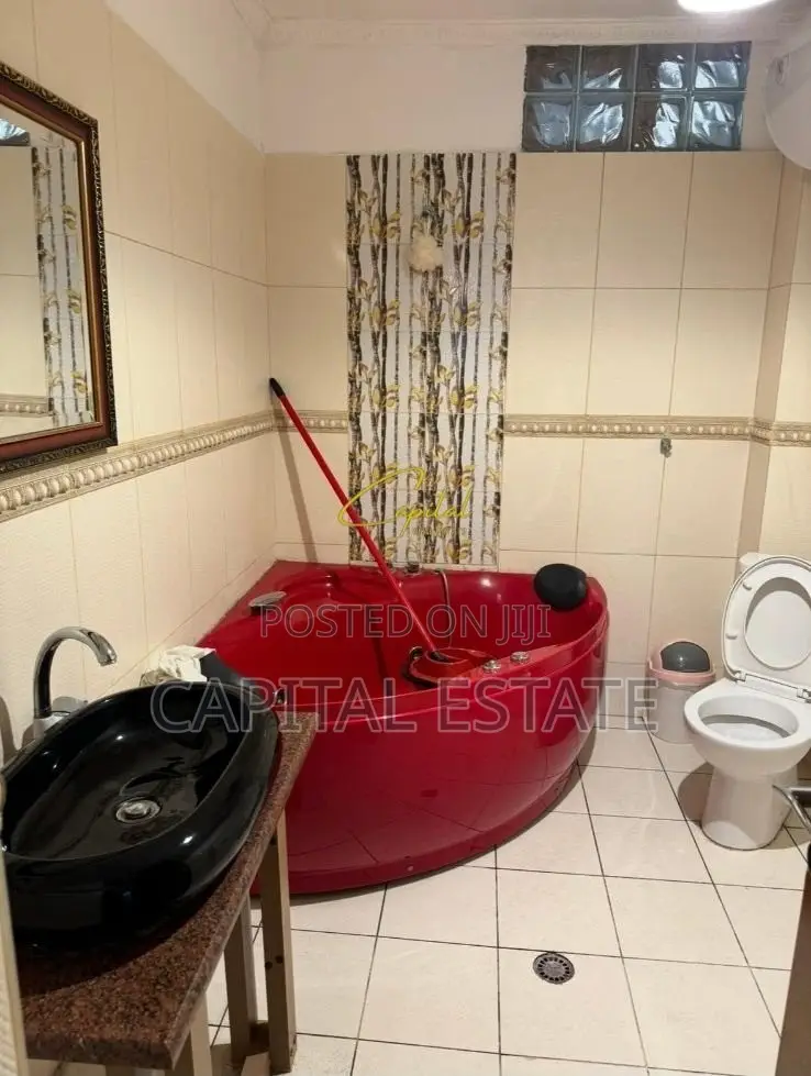 APARTAMENT ME QIRA 2+1 RRUGA BARDHYL 60.000 LEKE