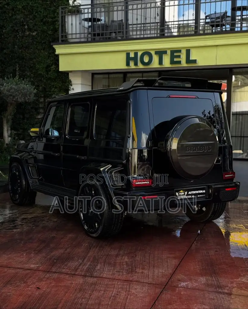 Mercedes Benz G63 AMG