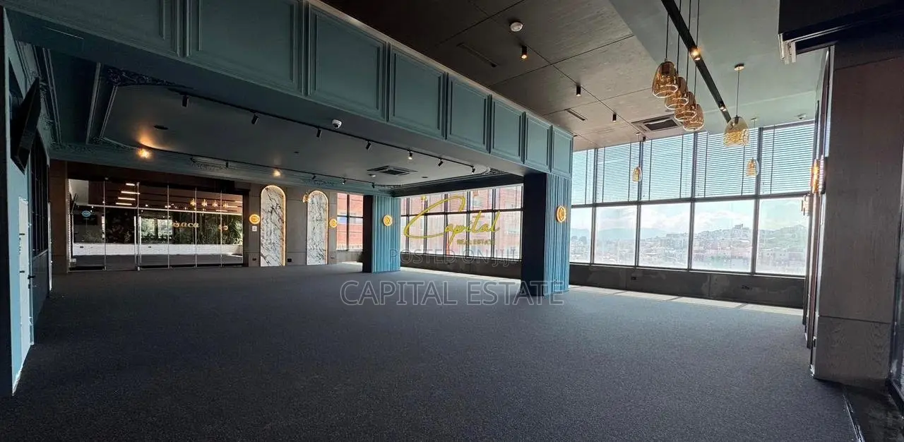 AMBIENT BIZNESI ME QIRA 1000 M2 KOMPLKESI GOLDEN PARK 3 10.000 EURO