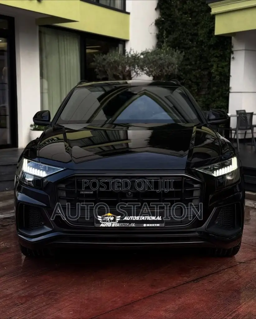 Audi Q8