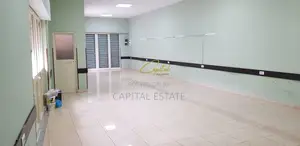 AMBIENT BIZNESI ME QIRA 100 M2 RRUGA BARDHYL 100.000 LEKE