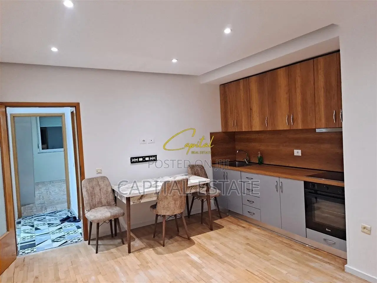 APARTAMENT ME QIRA 2+1 ISH STACIONI TRENIT 55.000 LEKE