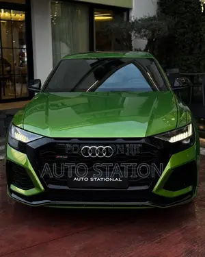 Audi RSQ8