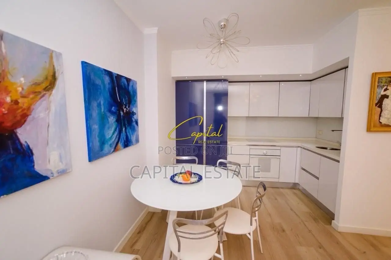 APARTAMENT ME QIRA 2+1 QENDER 900 EURO