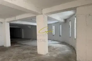 MAGAZINE ME QIRA 500 M2 SHKOZE 200.000 LEKE