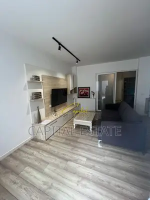 APARTAMENT ME QIRA 1+1 RRUGA E BARRIKADAVE 50.000 LEKE