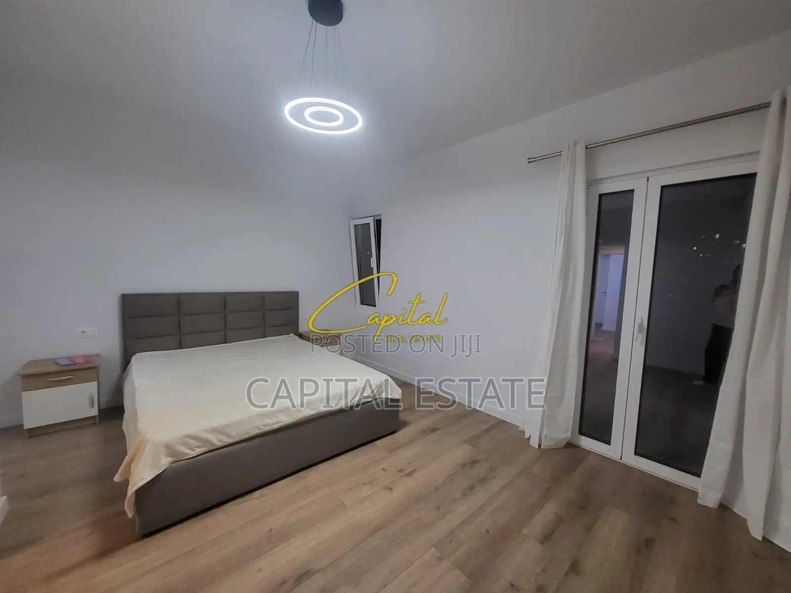 APARTAMENT ME QIRA 1+1 PALLATI ME SHIGJETA 500 EURO