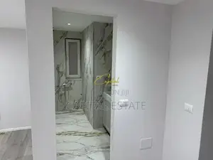 AMBIENT BIZNESI ME QIRA 73 M2 QENDER 1.500 EURO