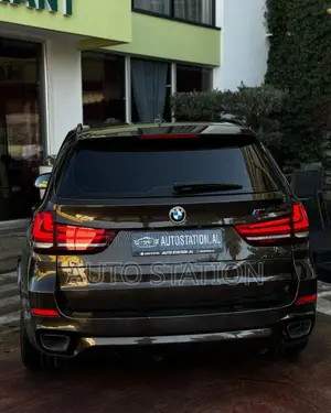 BMW X5 M50d