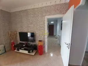 APARTAMENT ME QIRA 2+1 RRUGA ALI VISHA 550 EURO