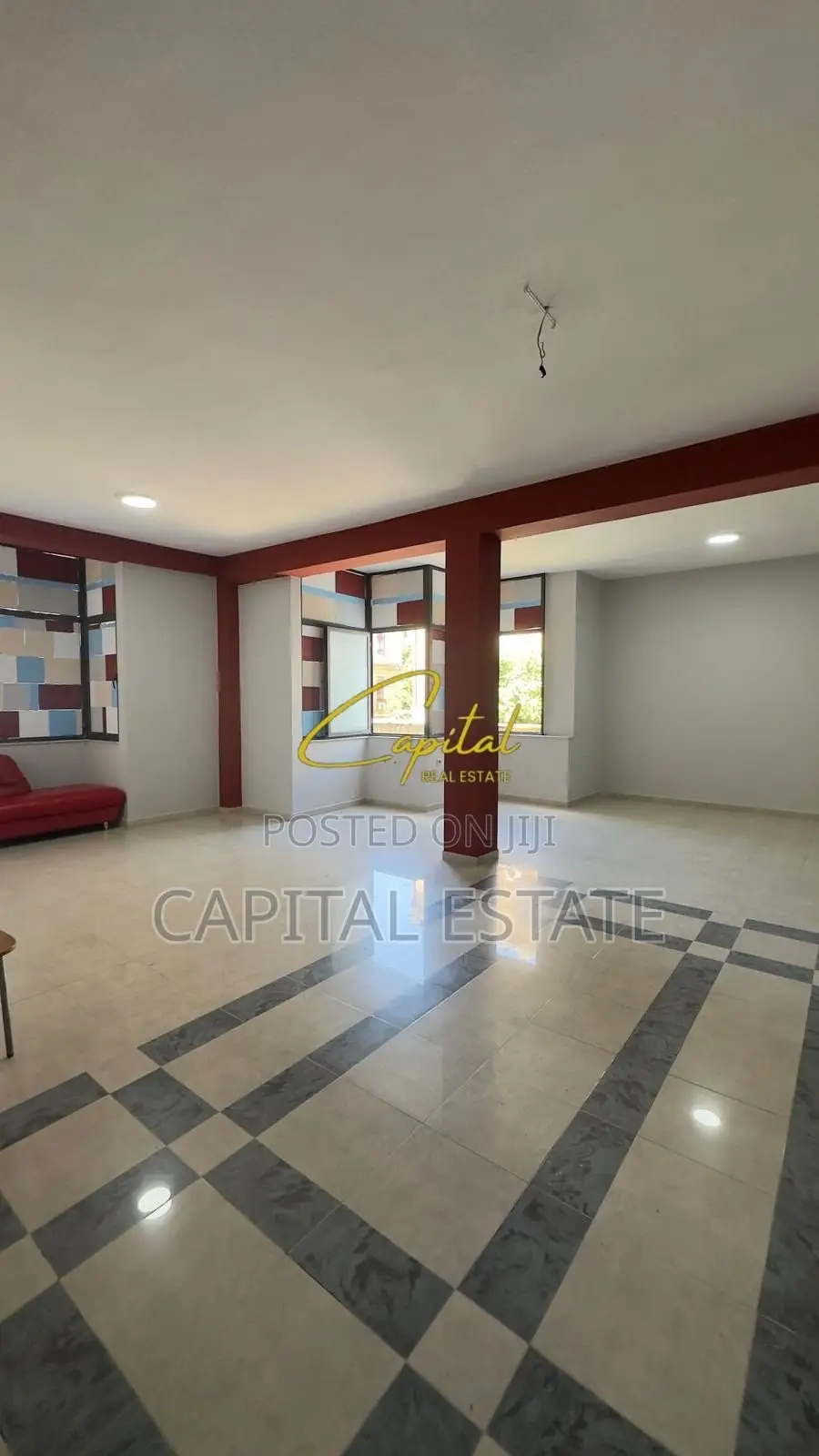AMBIENT BIZNESI ME QIRA 120 M2 RRUGA E DURRESIT 950 EURO