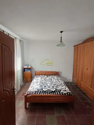 SHTEPI PRIVATE ME QIRA 78 M2 RRUGA JORDAN MISJA 400 EURO