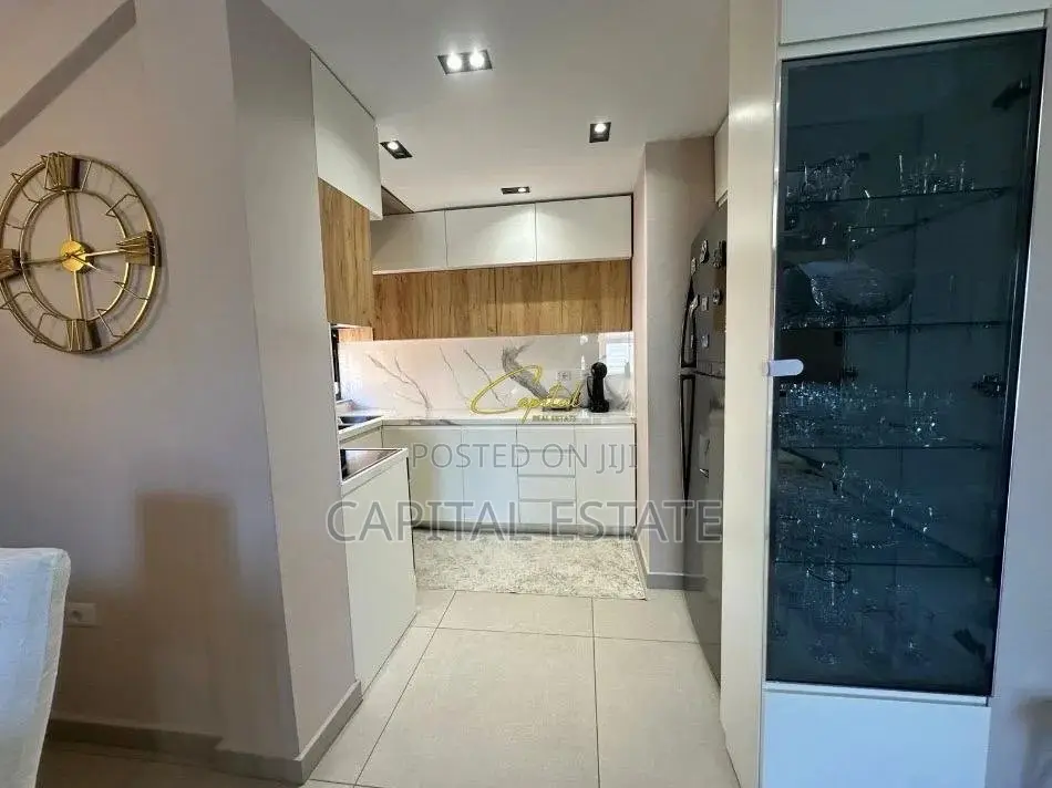 APARTAMENT ME QIRA 2+1 XHAMLLIKU 750 EURO
