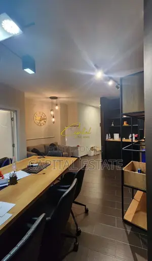 AMBIENT BIZNESI ME QIRA 85 M2 ISH BLLOKU 75.000 LEKE
