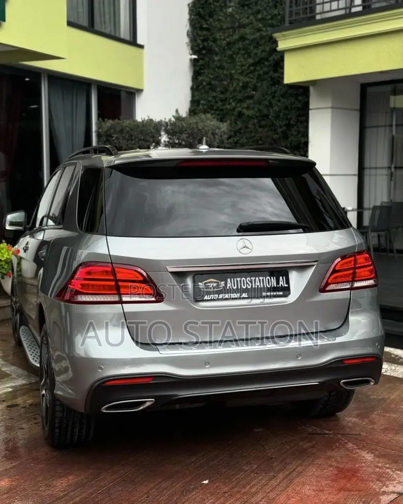 MERCEDES BENZ GLE